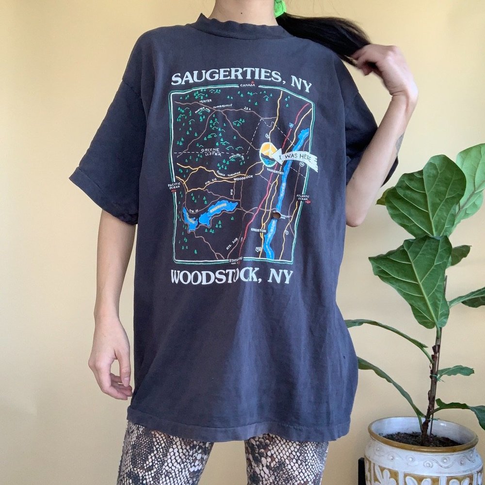 Vintage Woodstock New York Graphic T-shirt